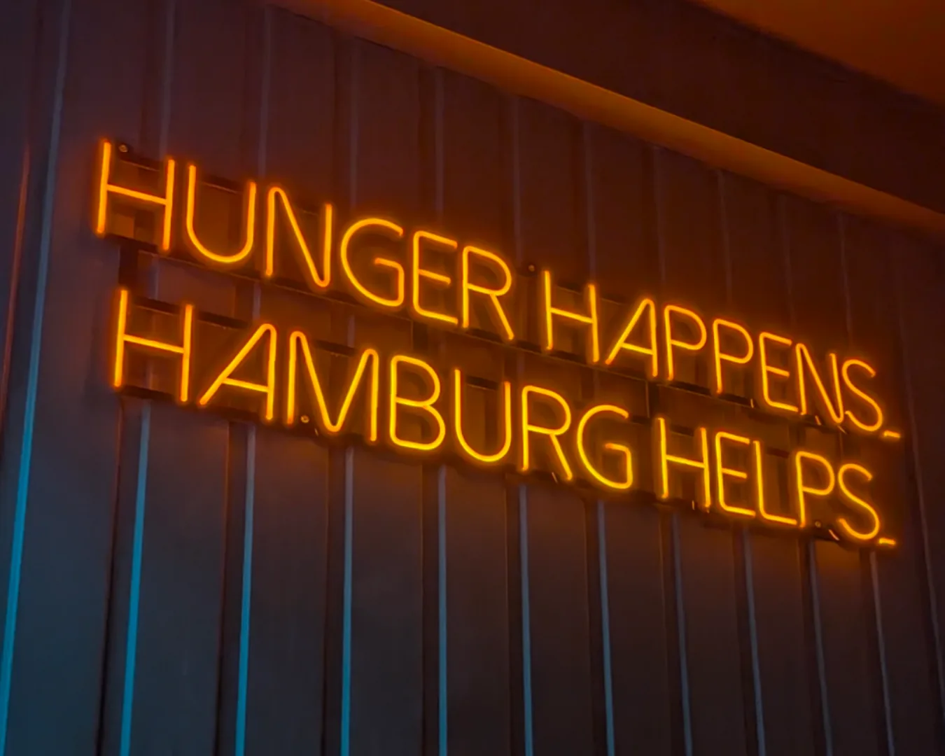 Neon LED dla restauracji Hunger Happens, Hamburg Helps — Opole, 2025