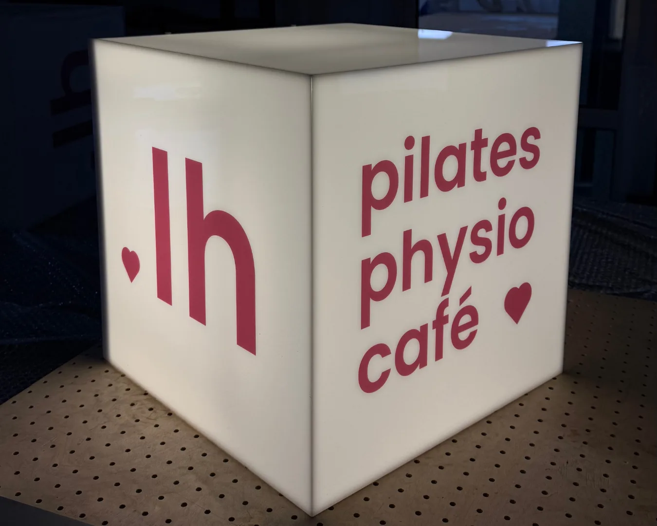Lightboxy dla Lykke Health Concept